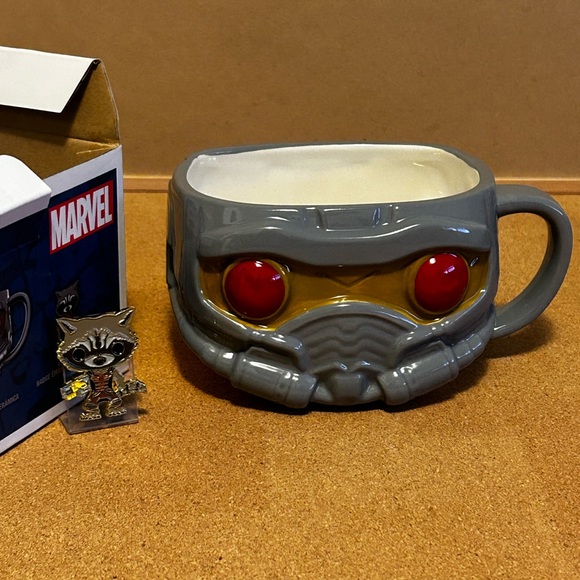 🆕 FUNKO POP! Mug & Pin Set ~ Marvel ~ Star-Lord & Rocket - Picture 8 of 13